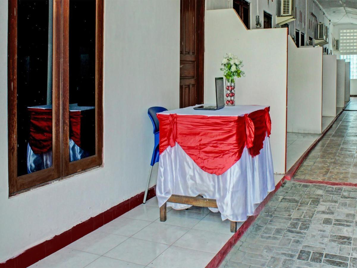 Oyo 91416 Puri 88 Homestay Купанґ Екстер'єр фото