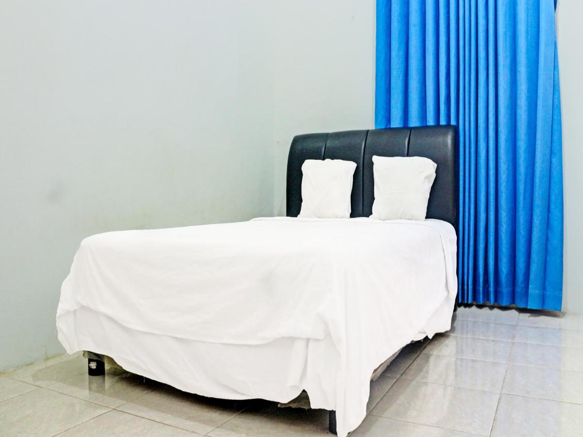 Oyo 91416 Puri 88 Homestay Купанґ Екстер'єр фото