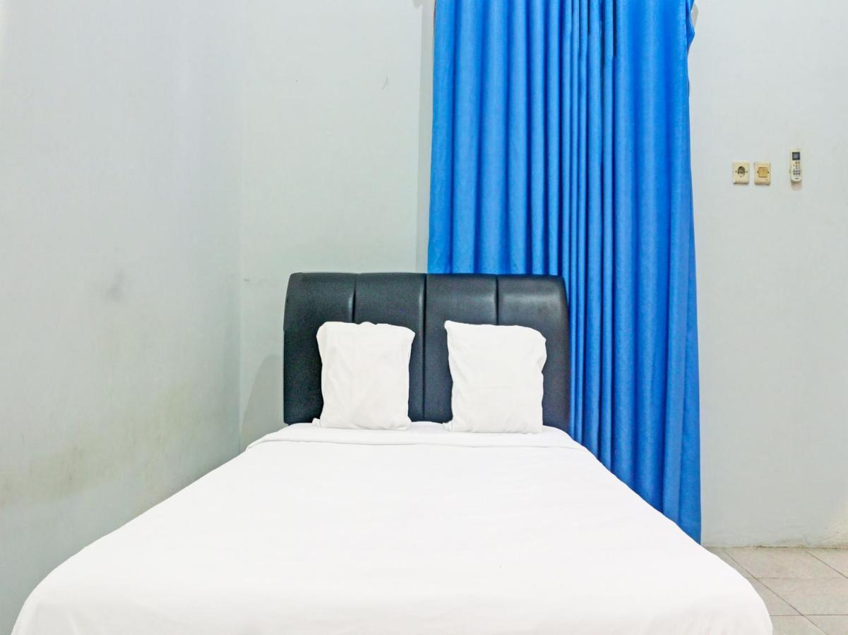 Oyo 91416 Puri 88 Homestay Купанґ Екстер'єр фото